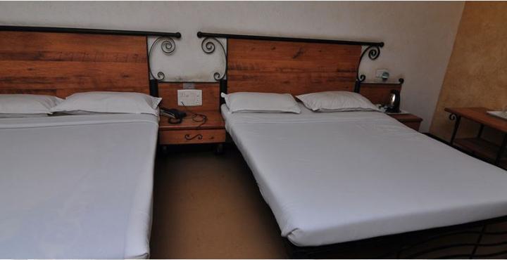 Infiniti Hotel And Spa Indore Luaran gambar